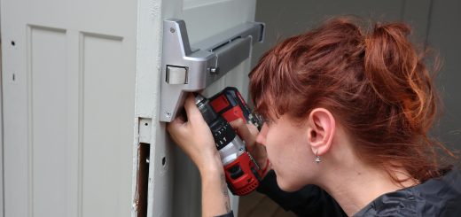 how to fix a door that won't latch
